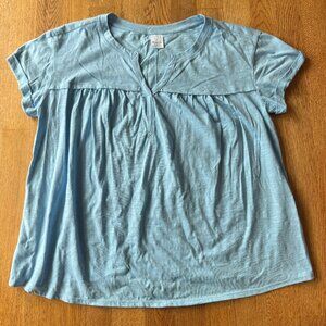 Time and Tru Blue Maternity Top Size Medium